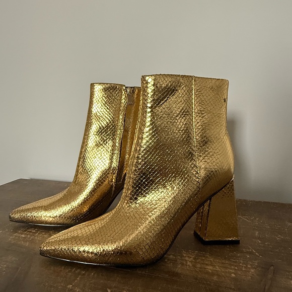 NEW Mark Fisher LTD Gold Ankle Boots - Size 6.5 - Picture 2 of 4